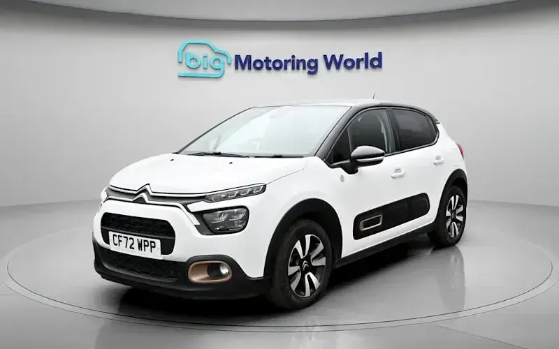 Used Citroën C3 PureTech 83 HP (61 kW) 2023 White Hatchback