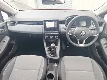 Used Renault Clio Evolution 90 HP (66 kW) 2024 Red Hatchback