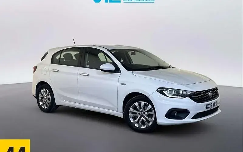 Used Fiat Tipo Easy Plus 95 HP (69 kW) 2019 Hatchback