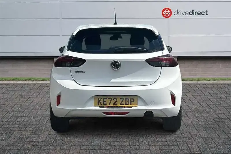 Used Vauxhall Corsa Design Edition 100 HP (73 kW) 2023 White Hatchback