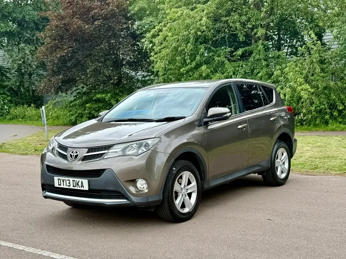 Used Toyota RAV4 124 HP (91 kW) 2013 Beige SUV