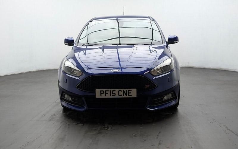 Used Ford Focus ST 185 HP (136 kW) 2015 Blue Hatchback
