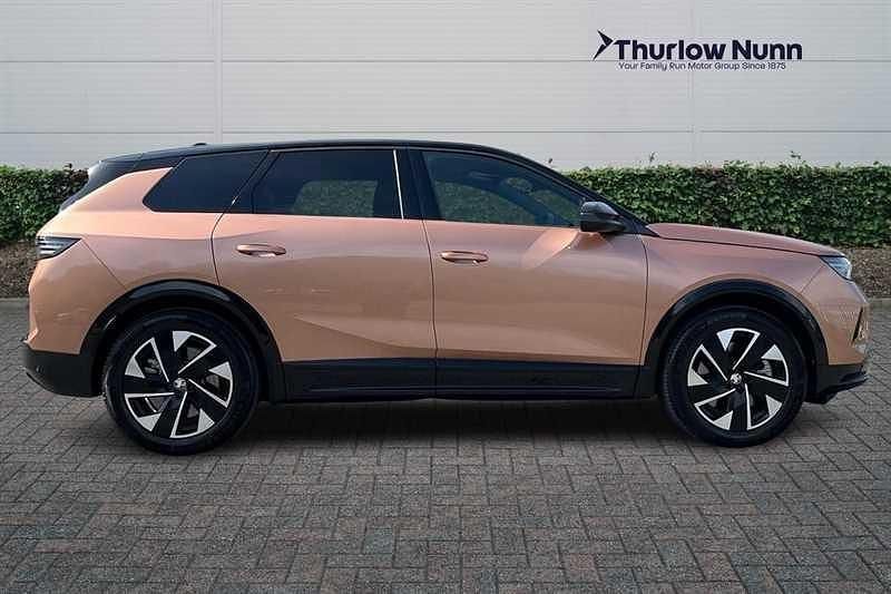 Second-hand Vauxhall Grandland 156 kW (213 CP) 2024 Maro SUV