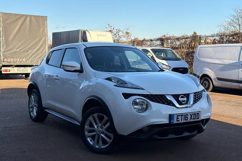 Used Nissan Juke Acenta 115 HP (84 kW) 2016 White SUV