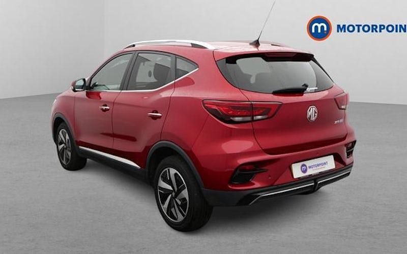 Used MG ZS Trophy 130 kW (177 HP) 2023 Red SUV