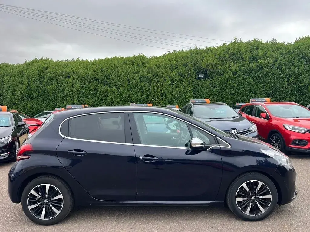 Used Peugeot 208 S 82 HP (60 kW) 2019 Blue Hatchback