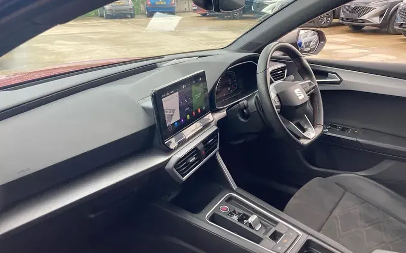 Used Seat Leon FR Sport 204 HP (150 kW) 2023 Hatchback