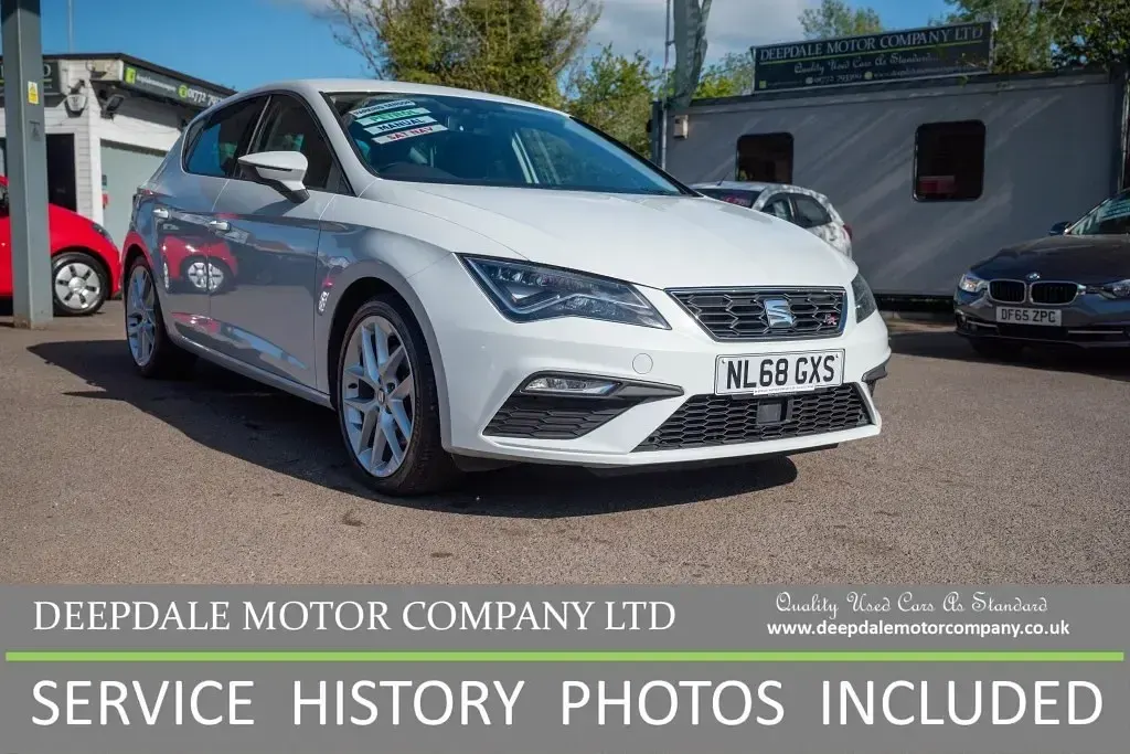 Begagnad Seat Leon FR 180 HK (132 kW) 2018 Vit Halvkombi