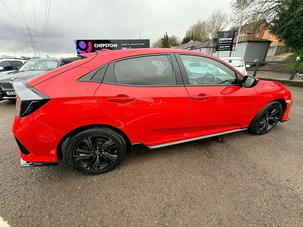 Used Honda Civic Sport 182 HP (133 kW) 2018 Red Hatchback