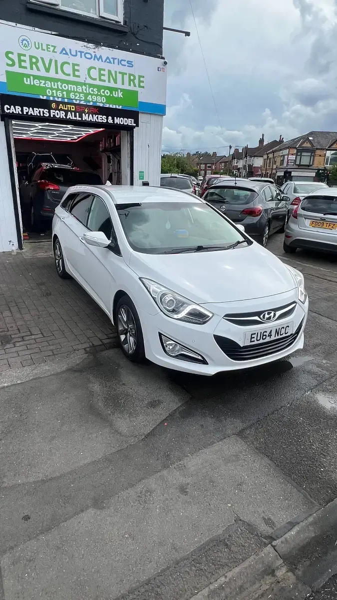 Used Hyundai i40 Style 136 HP (100 kW) 2014 White Estate