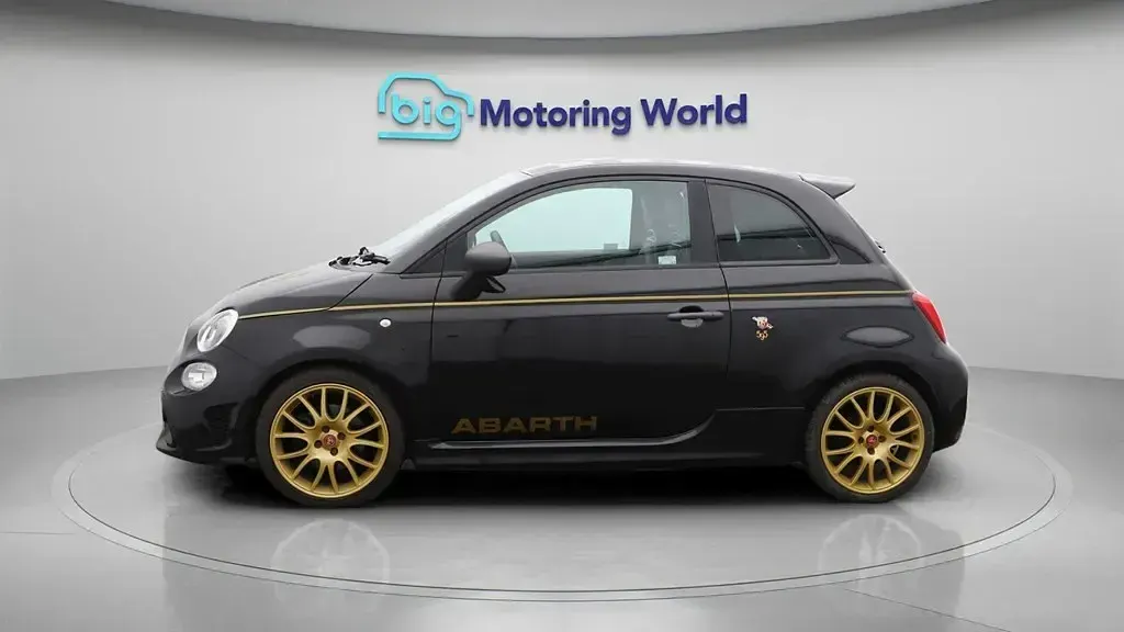 Usado Abarth 595 165 HP (121 kW) 2020 Preto Citadino