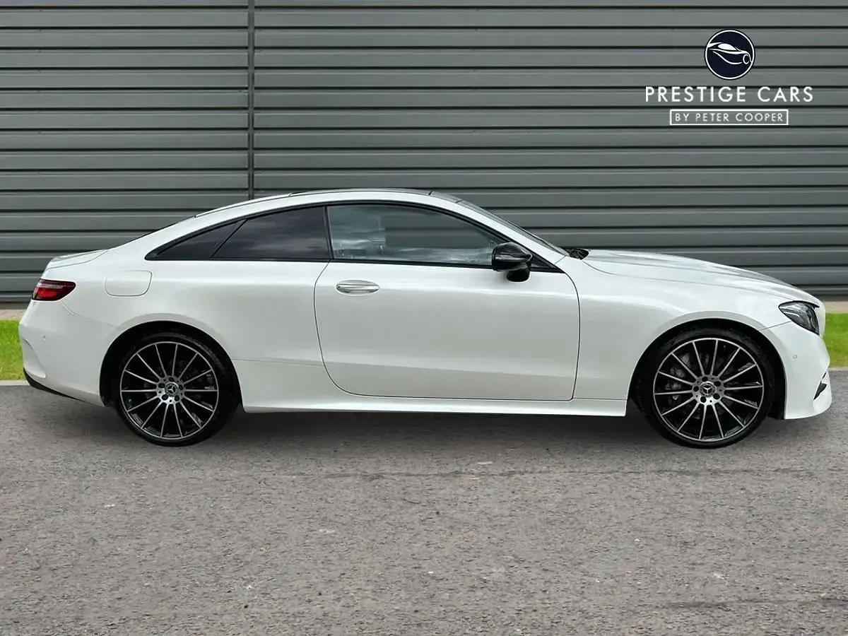 Used Mercedes E300 AMG Line Premium Plus 245 HP (180 kW) 2018 White Coupe