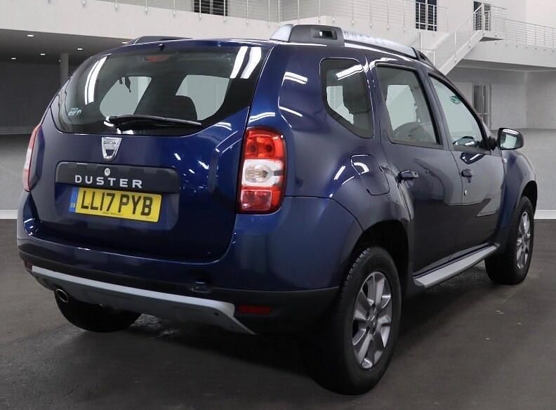 Used Dacia Duster Lauréate 2017 Blue SUV