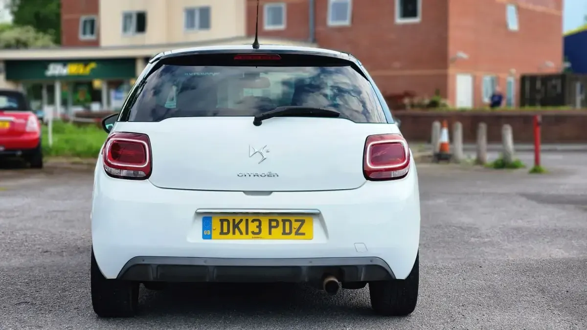 Usado Citroën DS3 120 HP (88 kW) 2013 Branco Citadino