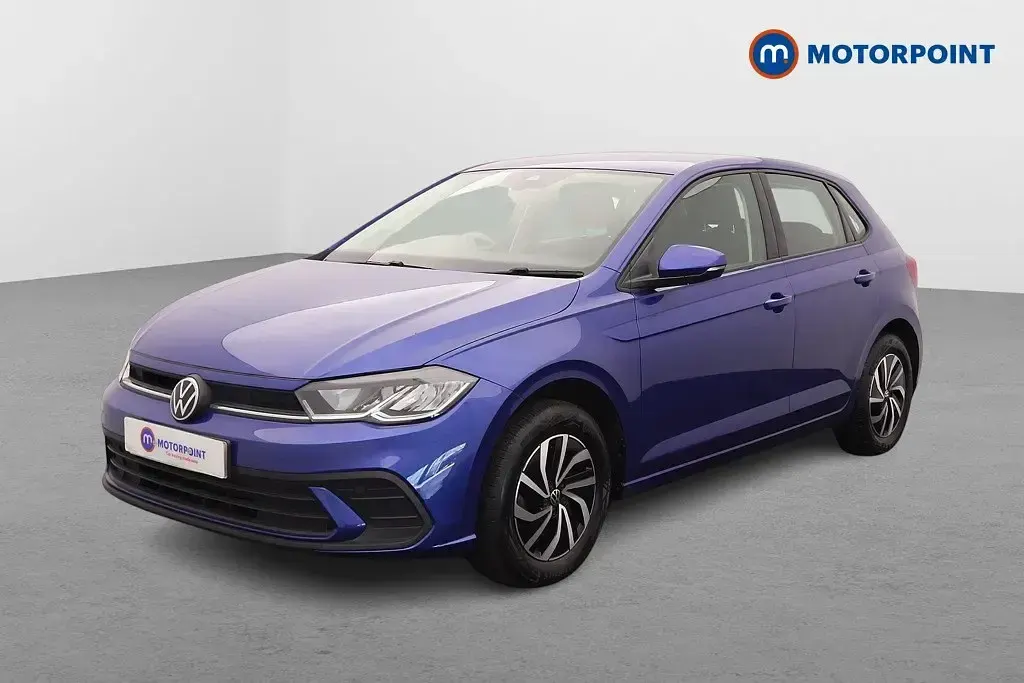 Begagnad VW Polo Life 2024 Blå Halvkombi