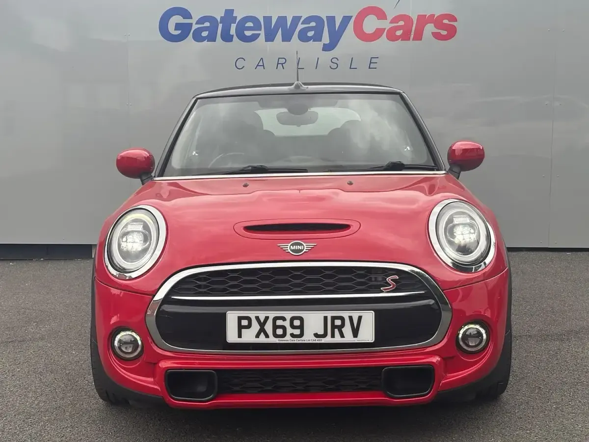 Used Mini Cooper S Cabriolet Classic 192 HP (141 kW) 2019 Red Cabriolet