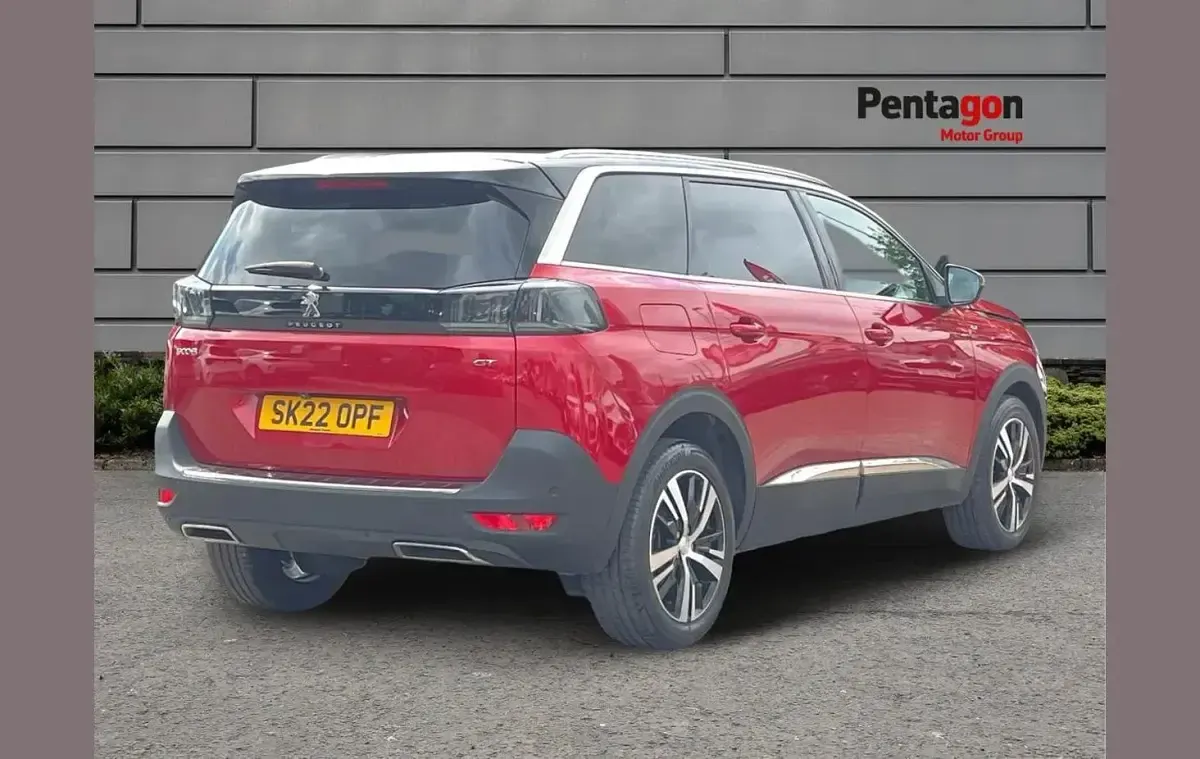 Used Peugeot 5008 GTi 128 HP (94 kW) 2022 Red SUV