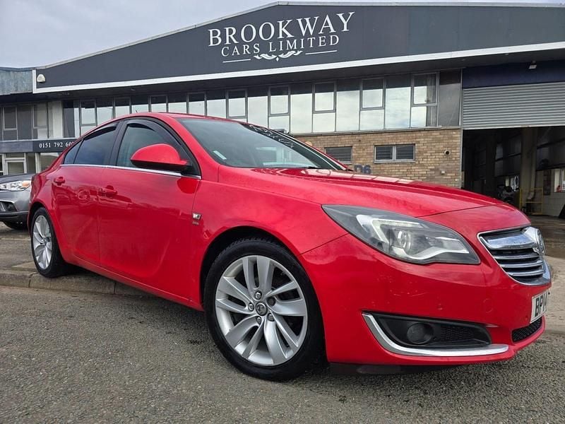 Used Vauxhall Insignia SRi 163 HP (119 kW) 2014 Red Hatchback