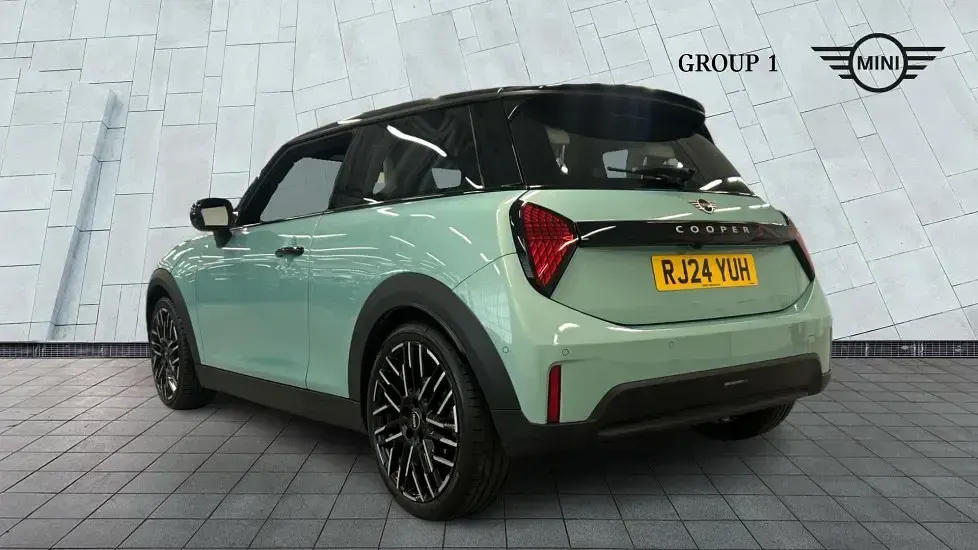 Used Mini Cooper S Hatch 201 HP (147 kW) 2024 Green Hatchback