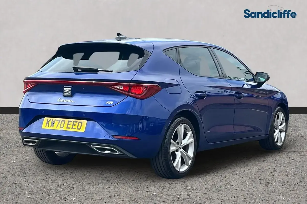 Used Seat Leon FR 131 HP (96 kW) 2023 Blue Hatchback
