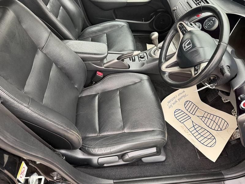 Used Honda Civic SE 2009 Black Hatchback