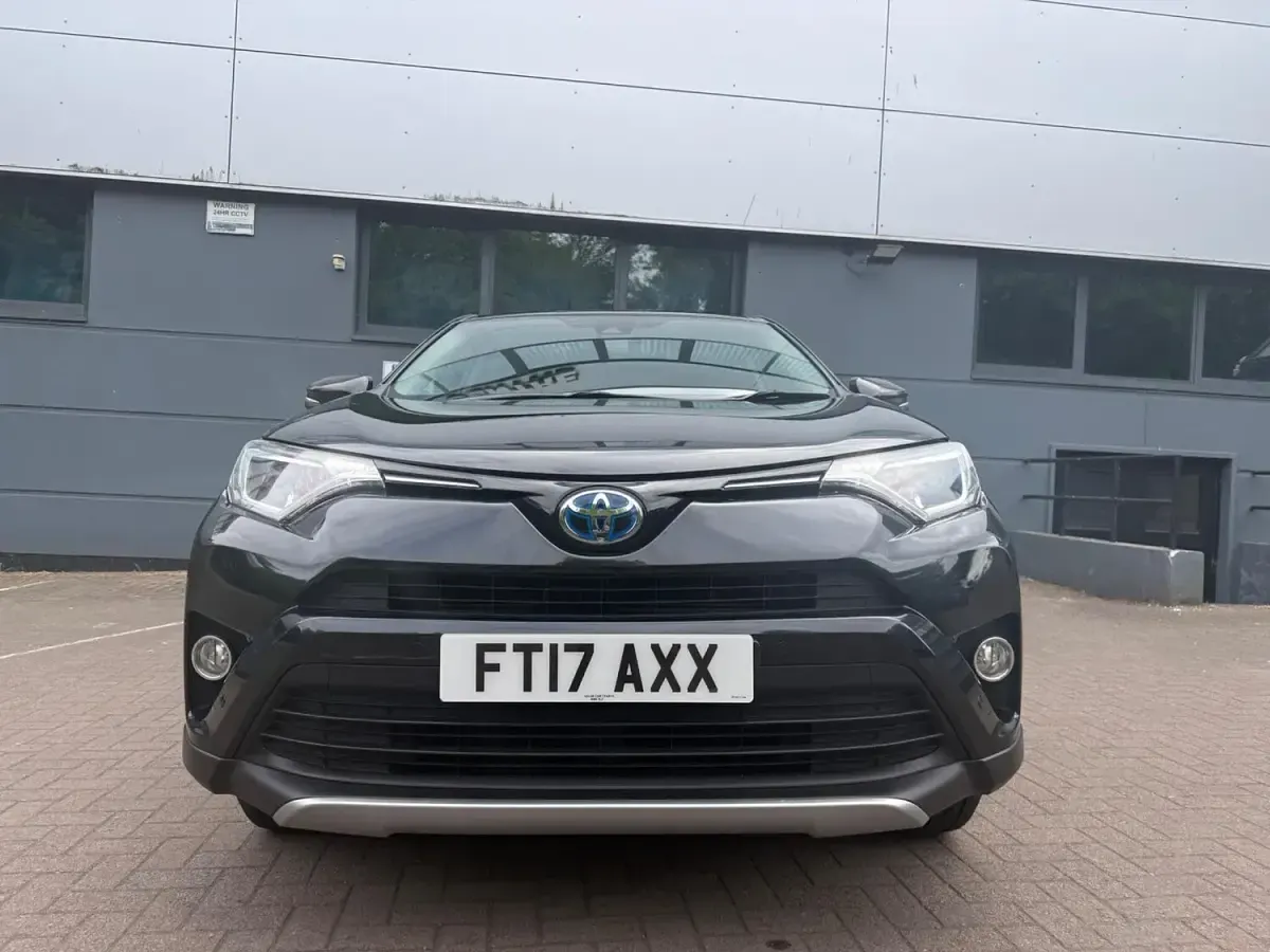 Used Toyota RAV4 Business Edition 197 HP (144 kW) 2017 Black SUV