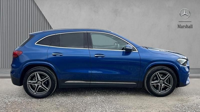 Used Mercedes GLA200 Executive 163 HP (119 kW) 2024 Spectral blue metallic SUV
