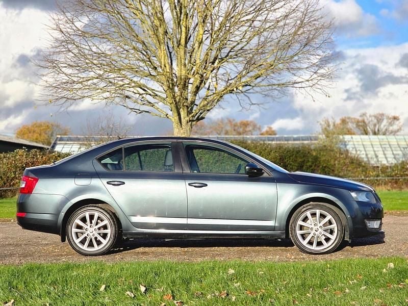 Used Skoda Octavia Elegance 150 HP (110 kW) 2015 Grey Hatchback