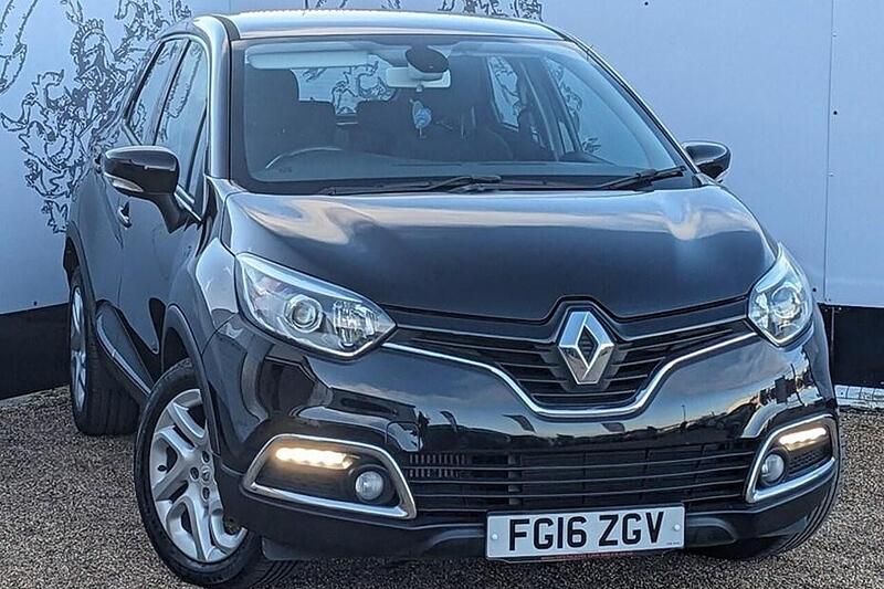 Second-hand Renault Captur Dynamique 90 CP (66 kW) 2016 Negru SUV