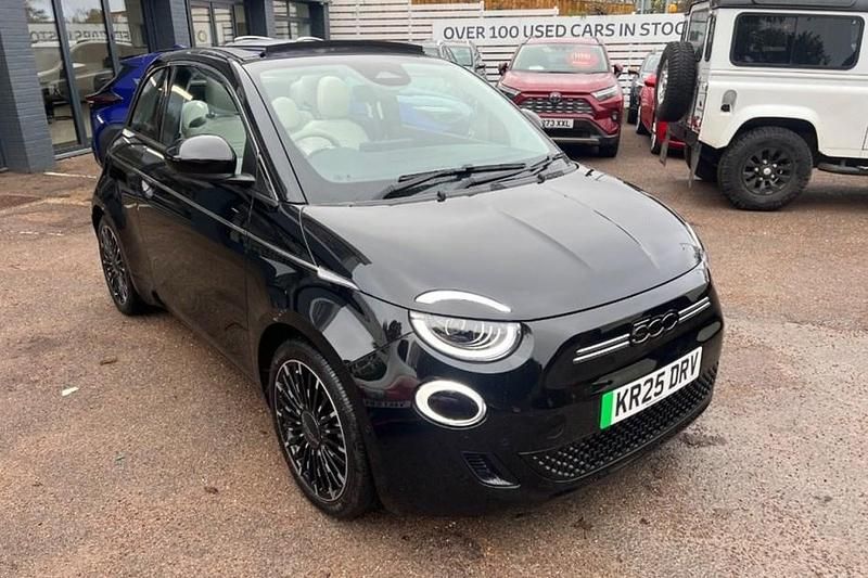Black Used 2025 Fiat 500e Cabriolet | £22,990 (Expensive) - Image 1/1