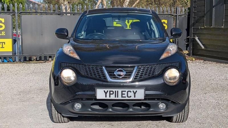 Używany Nissan Juke Acenta 117 KM (86 kW) 2011 Czarny SUV
