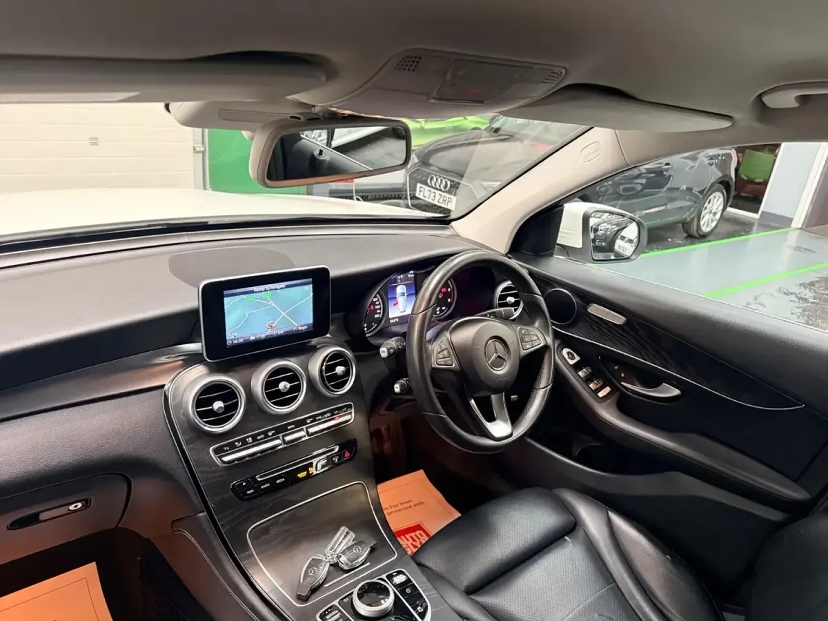 Used Mercedes GLC220 2017 White SUV