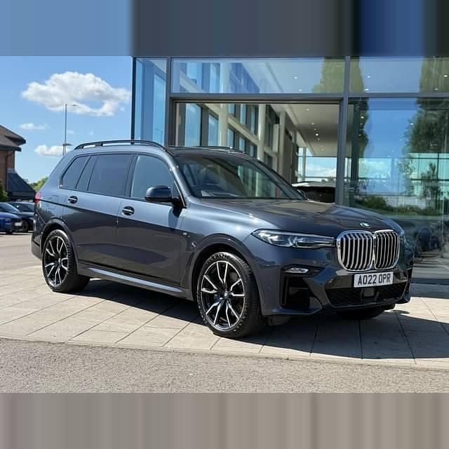 Arctic grey Used 2022 BMW X7 M Sport SUV | £54,000 (Super price) - Image 1/4