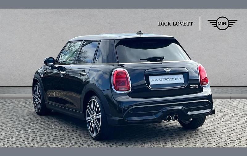 Used Mini Cooper S Exclusive 176 HP (129 kW) 2022 Black Hatchback