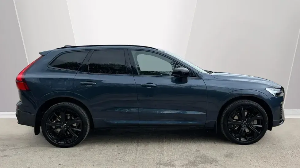 Used Volvo XC60 Plus 345 HP (253 kW) 2026 Blue SUV