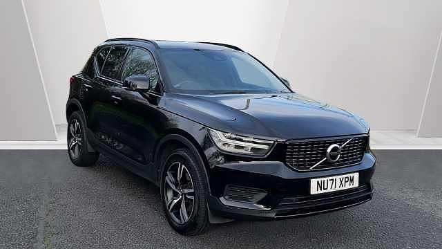 Used 2022 Volvo XC40 R-Design SUV | £22,133 (Good price) - Image 1/3