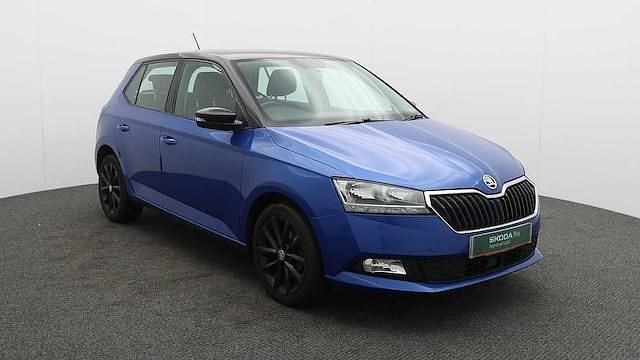 Race blue metallic black magic pearl effect Used 2019 Skoda Fabia SE Hatchback | £8,990 (A bit pricey) - Image 1/4
