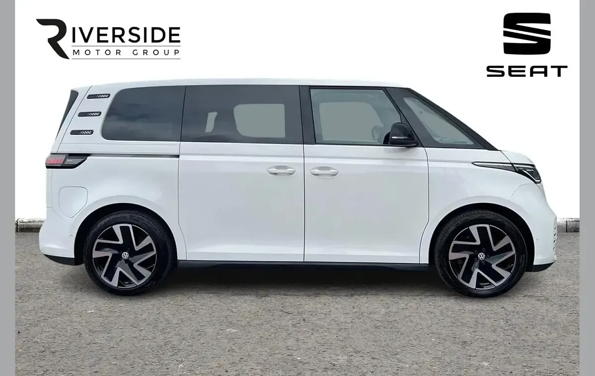 Used VW ID. Buzz Pro 147 kW (200 HP) 2024 White MPV