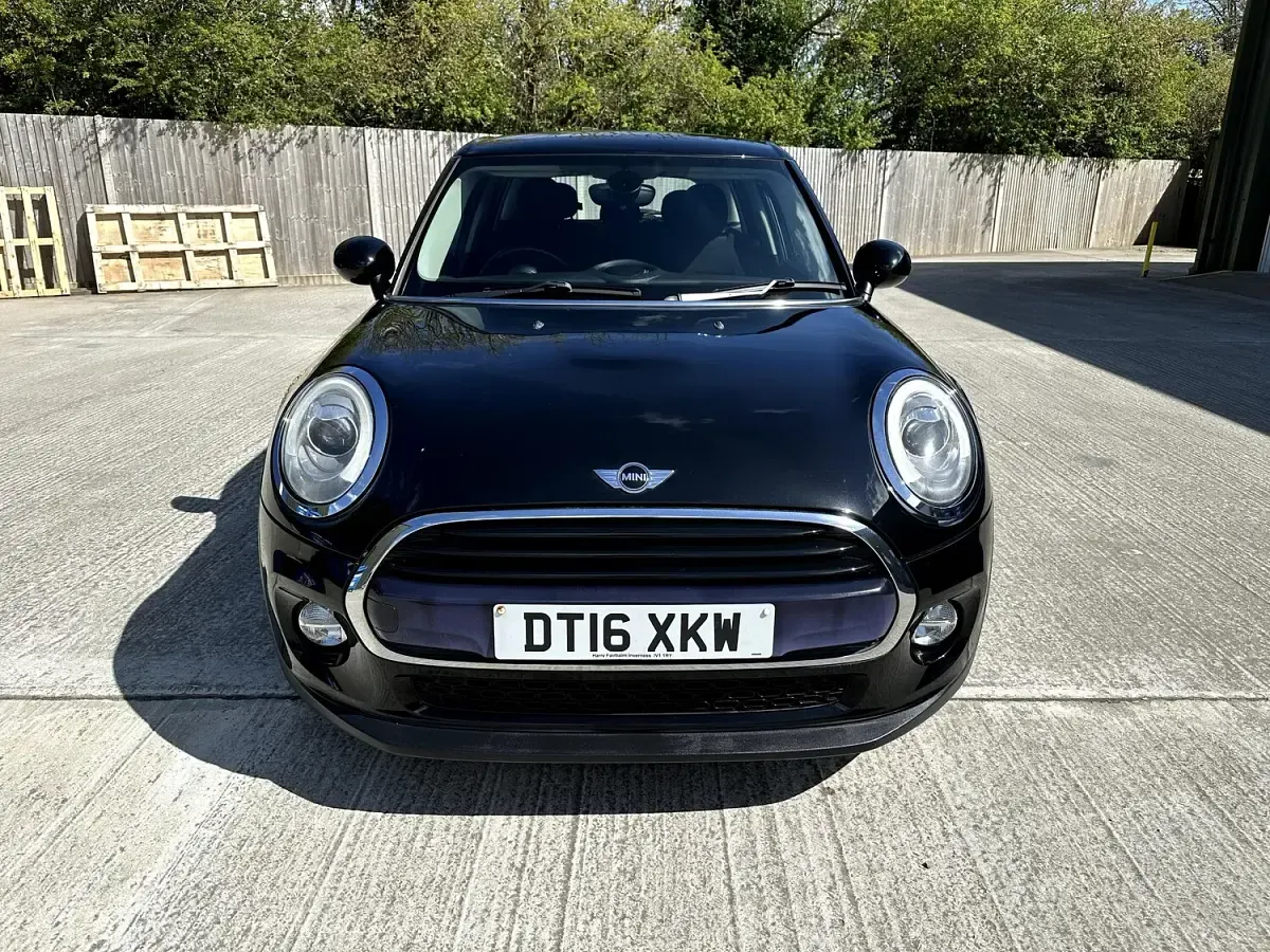 Used Mini Cooper D Hatch 116 HP (85 kW) 2016 Black Hatchback