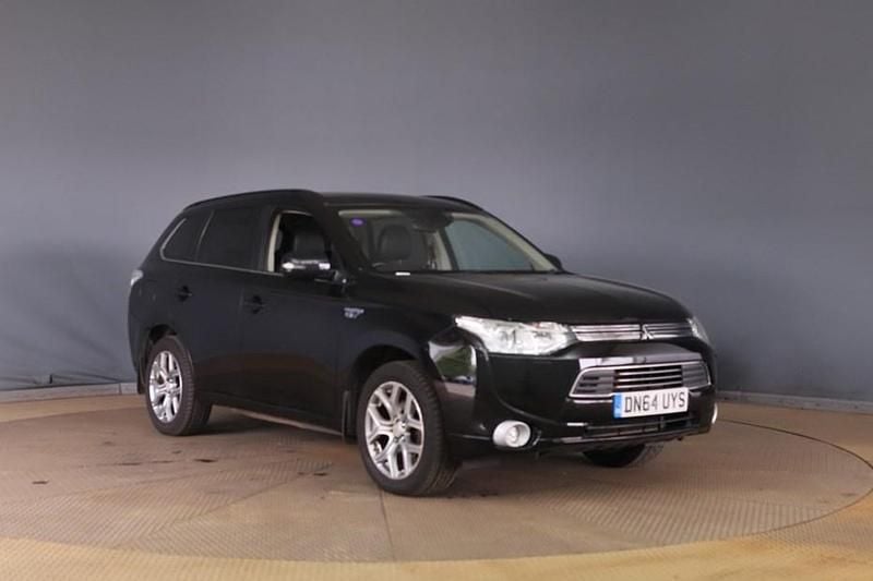 Black Used 2014 Mitsubishi Outlander P-HEV Estate | £5,690 (Fair price) - Image 1/1