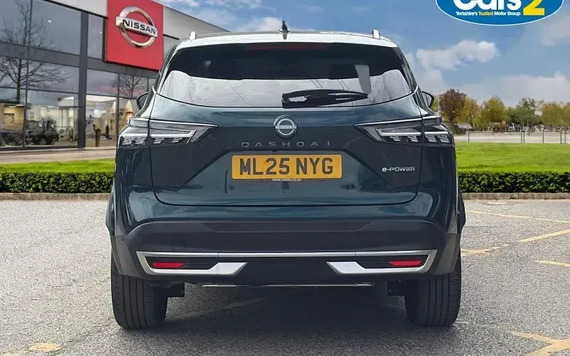 Used Nissan Qashqai Tekna 190 HP (139 kW) 2025 Green SUV
