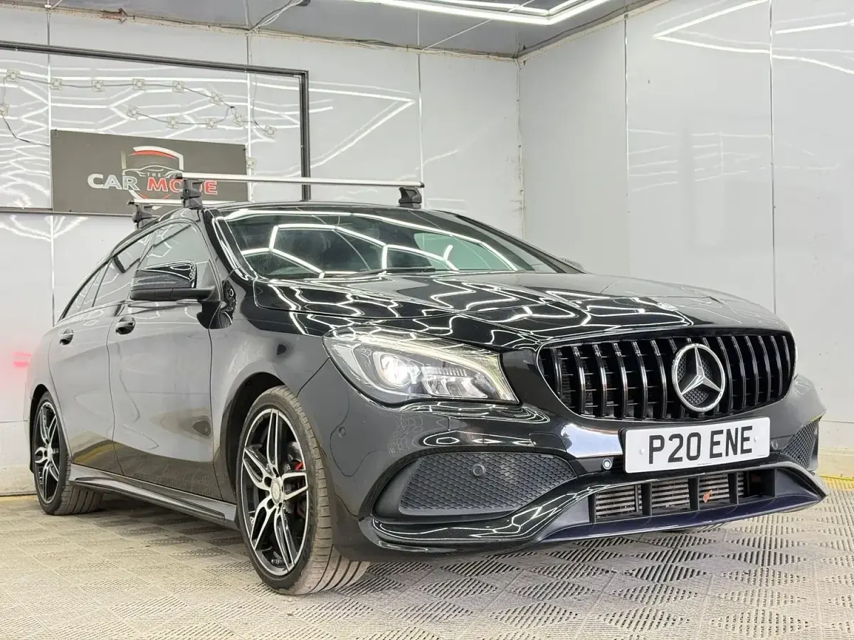 Used Mercedes CLA200 Shooting Brake AMG line 136 HP (100 kW) 2017 Black Estate