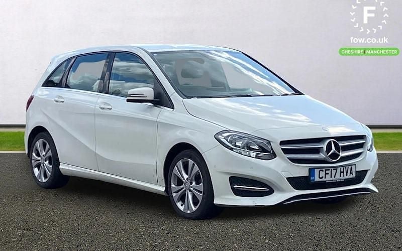 Usado Mercedes B200 136 HP (100 kW) 2017 Monovolume