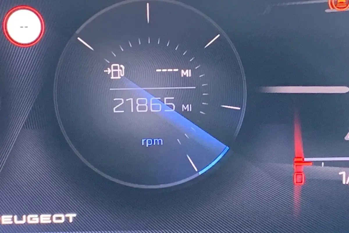 Used Peugeot 308 Allure Premium 131 HP (96 kW) 2023 Grey Estate