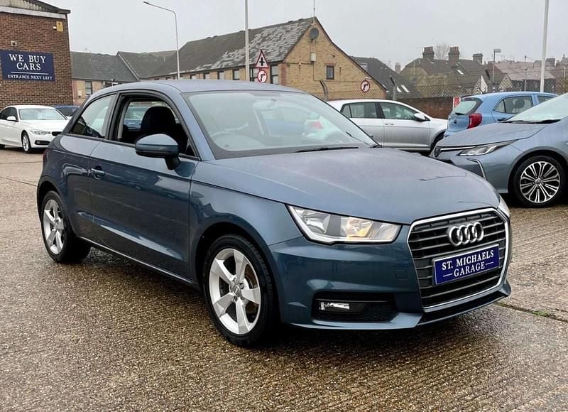 Used Audi A1 Sport 95 HP (69 kW) 2018 Blue Hatchback