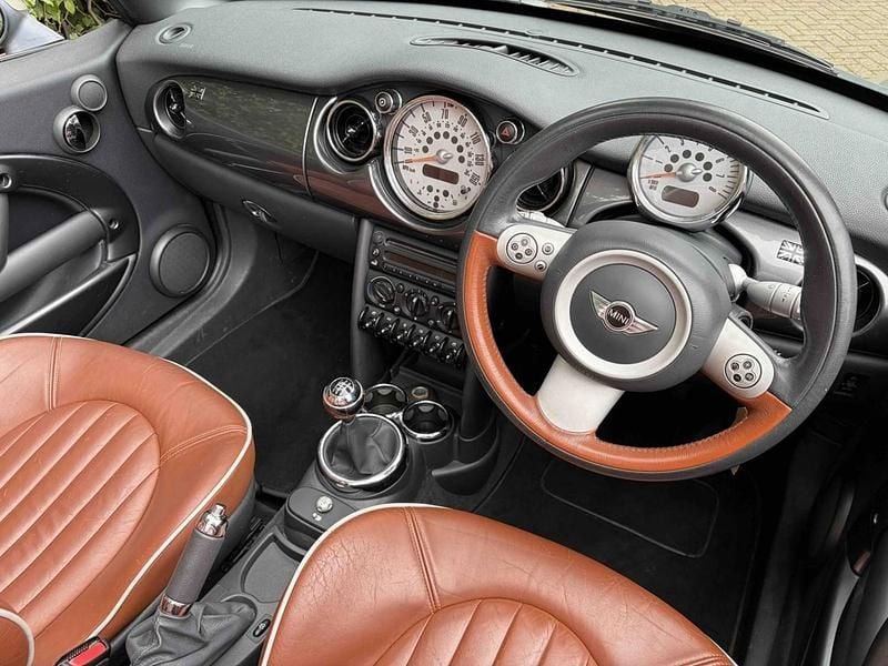 Used Mini Cooper Cabriolet 2007 Sparkling silver metallic Cabriolet