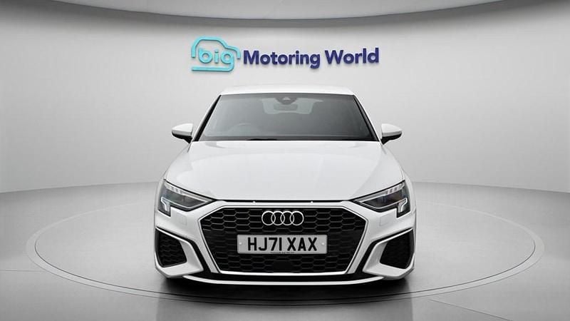 Used Audi A3 Sportback S-Line 150 HP (110 kW) 2021 White Hatchback