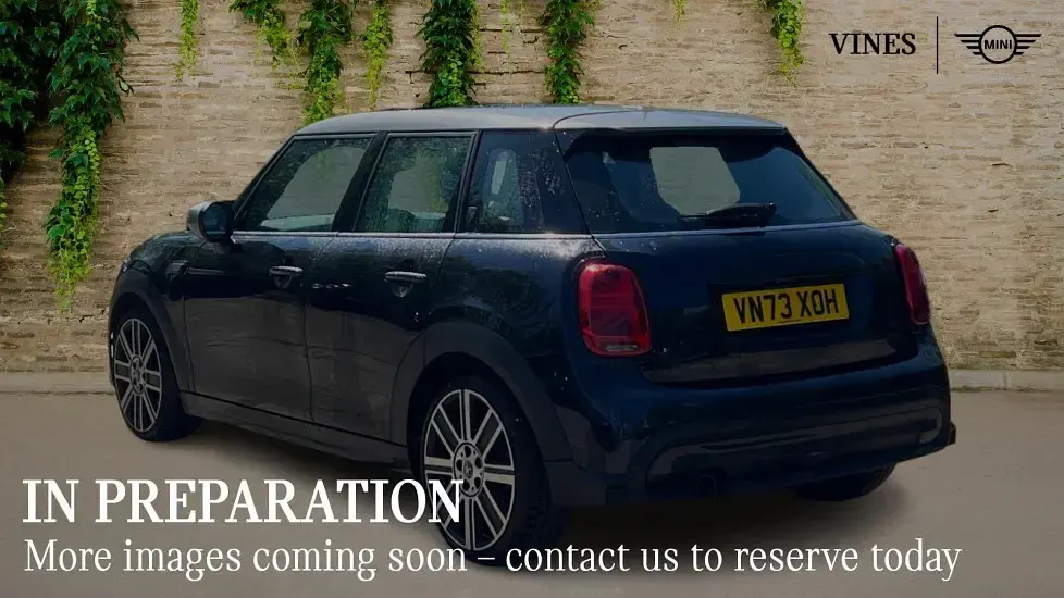 Używany Mini Cooper Exclusive 134 KM (98 kW) 2023 Czarny Hatchback