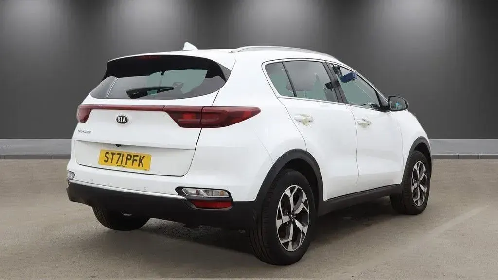 Second-hand Kia Sportage 130 CP (95 kW) 2022 Alb SUV