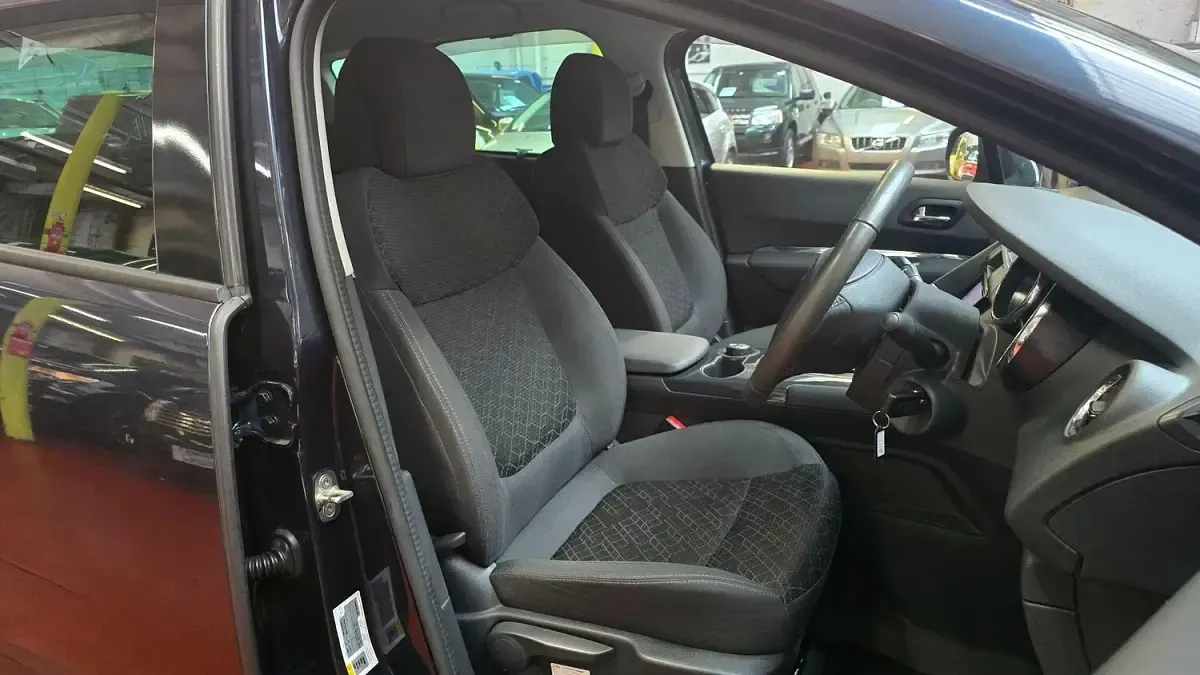 Used Peugeot 3008 Premium 2015 Blue Estate